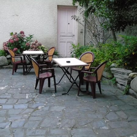 Hotel-Restaurant Le Saint Christophe Lourdes Esterno foto