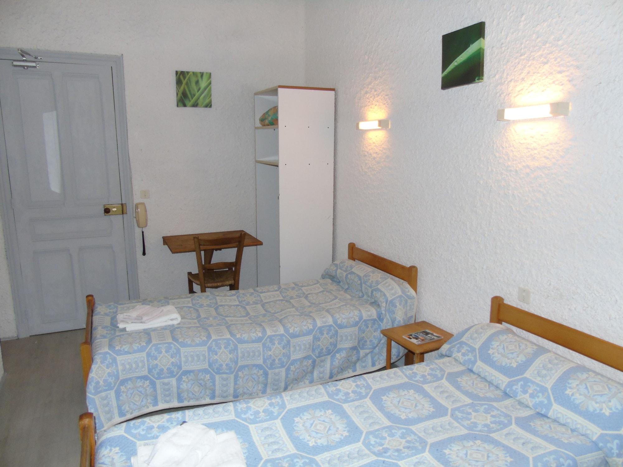 Hotel-Restaurant Le Saint Christophe Lourdes Esterno foto